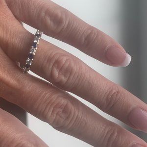 Sapphire and diamond ring on 14 carat white gold